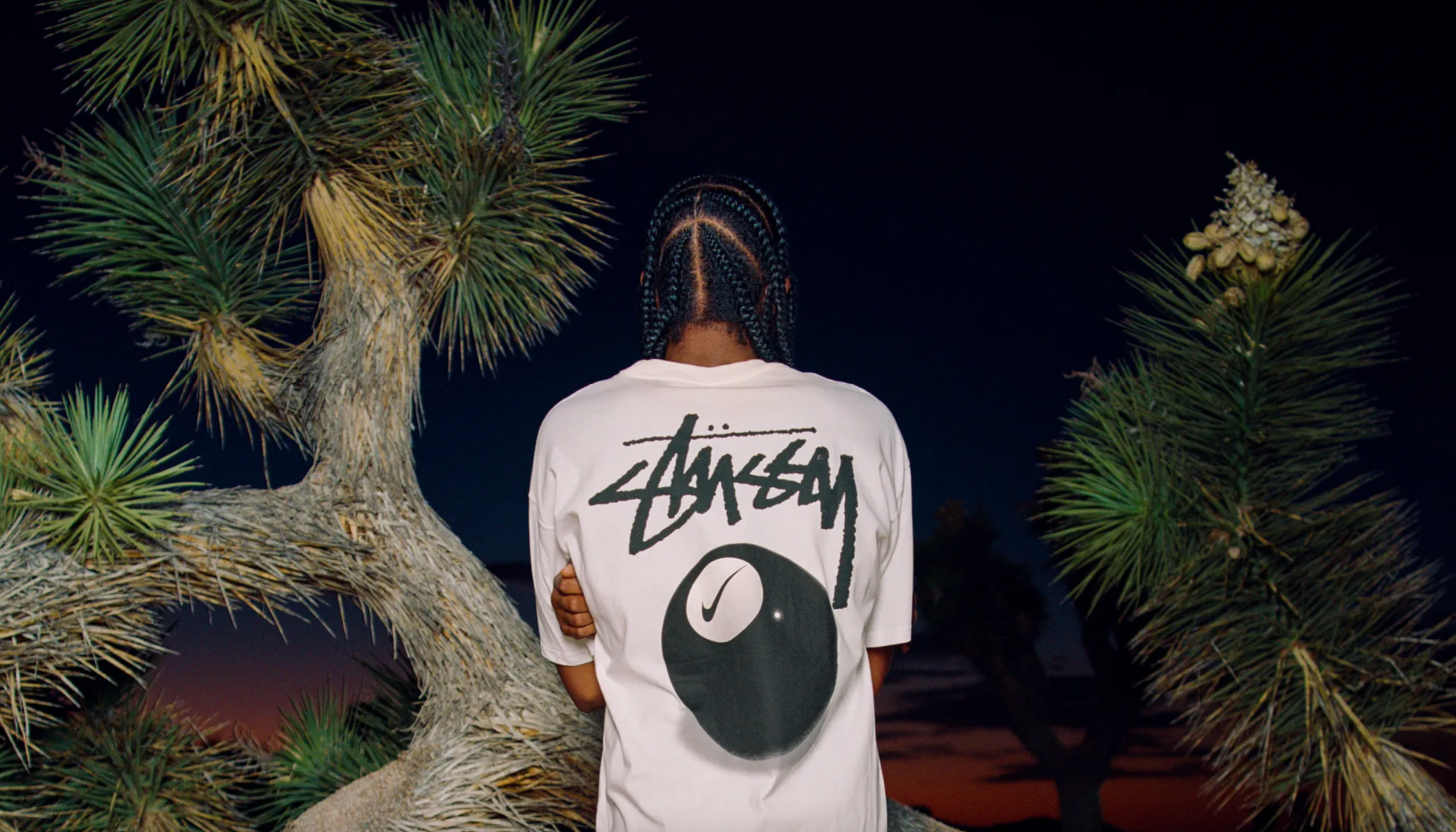 Stussy и Nike представили коллекцию вещей и кроссовки Air Max