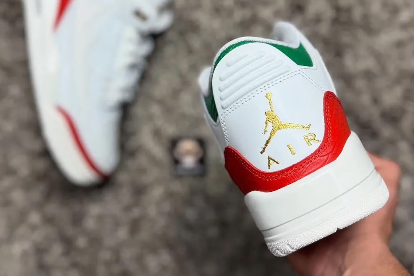 Первый взгляд на кроссовки Air Jordan 3 Mexico «El Vuelo»