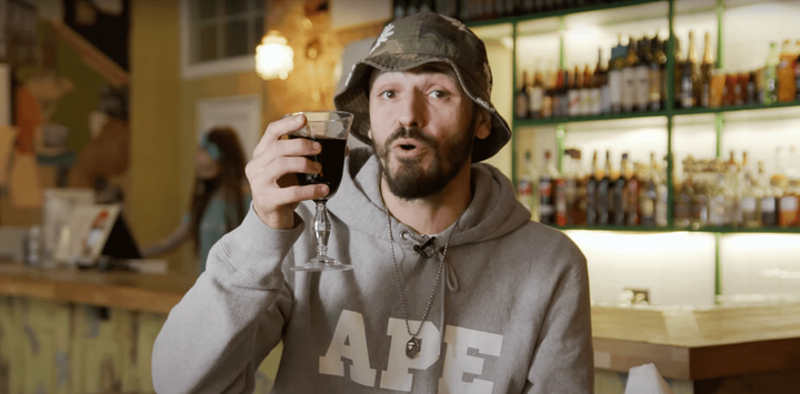 Видеоблог. Maggi рассказывает про кроссовки, посвященные алкоголю