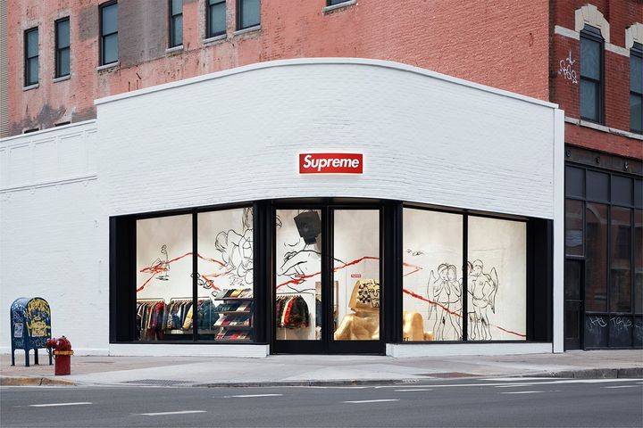 В Чикаго открылся первый магазин Supreme