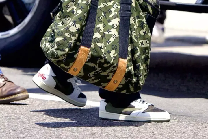 Трэвис Скотт показал 2 новых пары кроссовок, которые мы раньше не видели