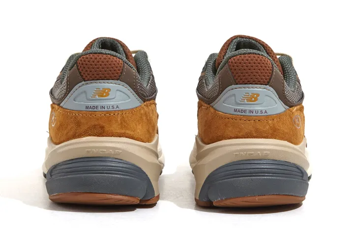 New Balance представил коллаборацию с Carhartt WIP на основе модели 990v6