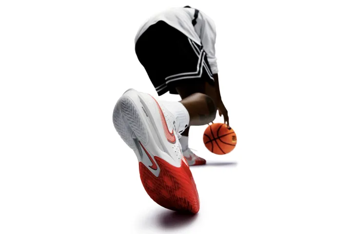 Nike официально представил баскетбольные кроссовки Nike GT Cut 3