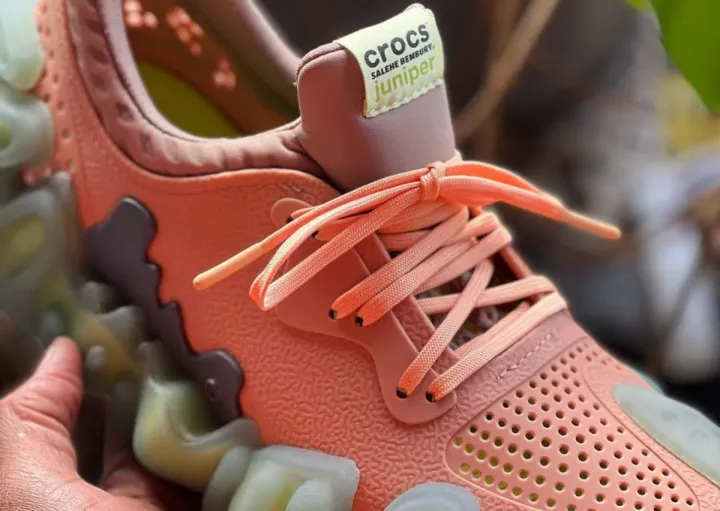 Первые официальные фотографии кроссовок Салехе Бембури и Crocs