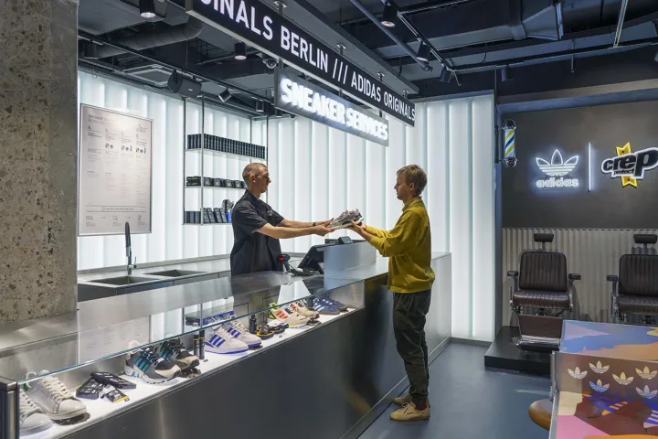 Как подобрать размер кроссовок правильно. 7 простых советов