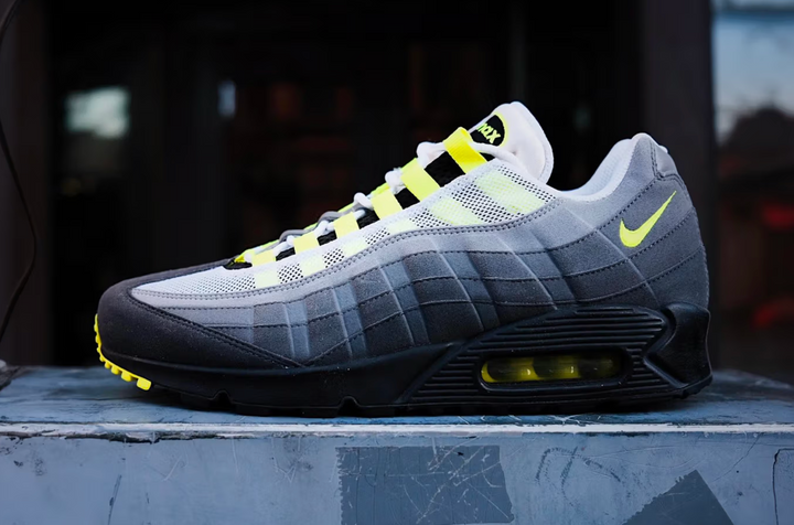 В сети появился гибрид кроссовок Nike Air Max 90 и Nike Air Max 95