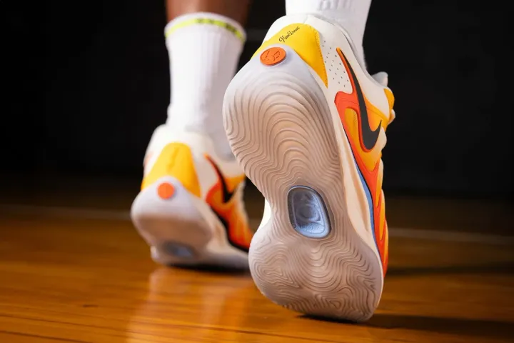 Первые фотографии кроссовок Nike KD 17