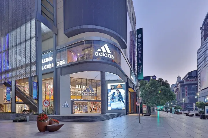 adidas показывает рост своих финансовых показателей