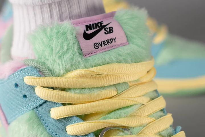 Финальный взгляд на кроссовки VERDY x Nike SB Dunk Low «VISTY»