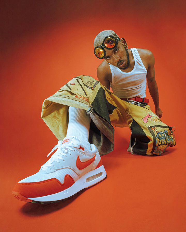 C чем носить кроссовки Nike Air Max 1 «University Red». 18 примеров из Pinterest