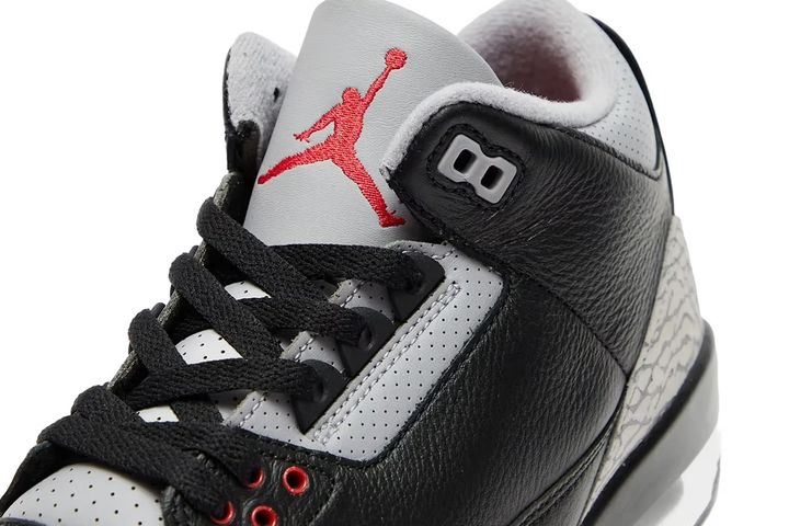 Финальный взгляд на кроссовки Air Jordan 3 «Black Cement»