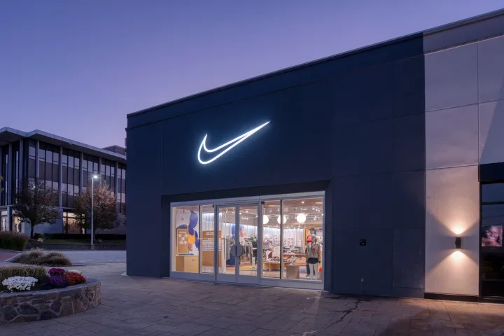 Nike ожидает самое большое падение выручки за последние несколько лет
